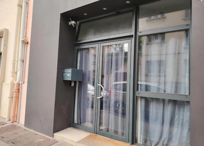 Le Port アパート